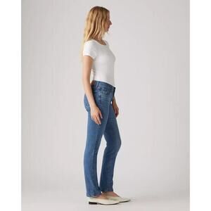 Levi’s Classic Straight Fit Medium Wash Jeans Size 8